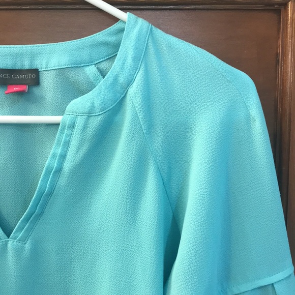 Vince Camuto Long Sleeve V-Neck Top - Picture 3 of 9